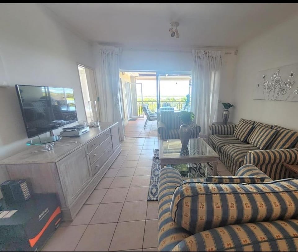 TV and multimedia, Living room, Lounge or bar