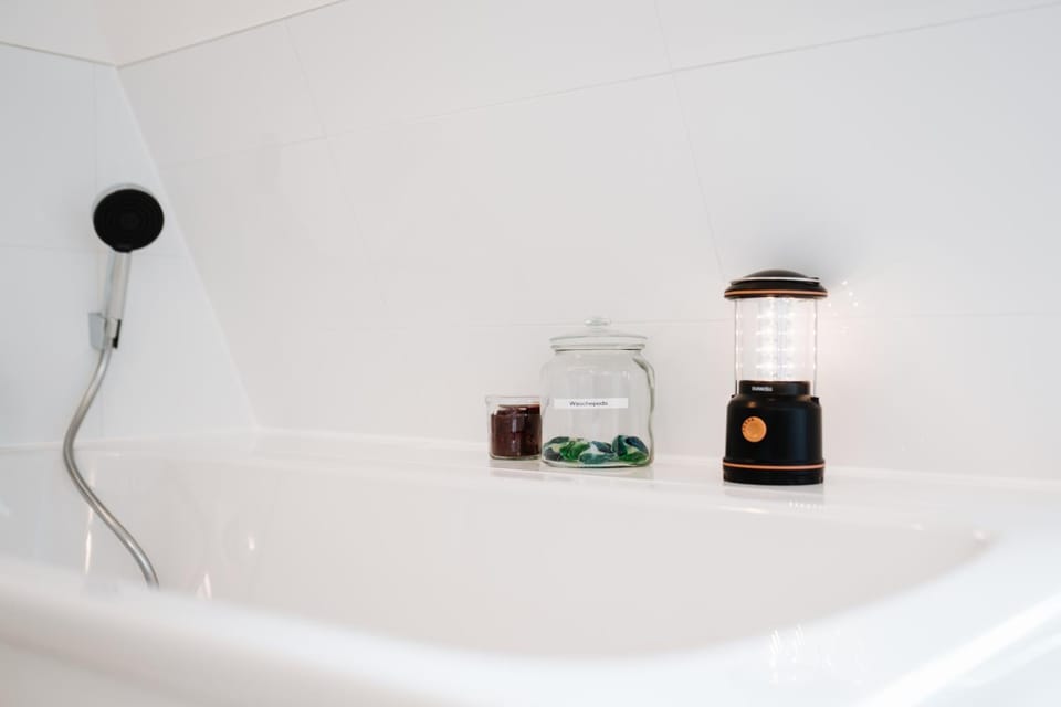Bathroom, Bath