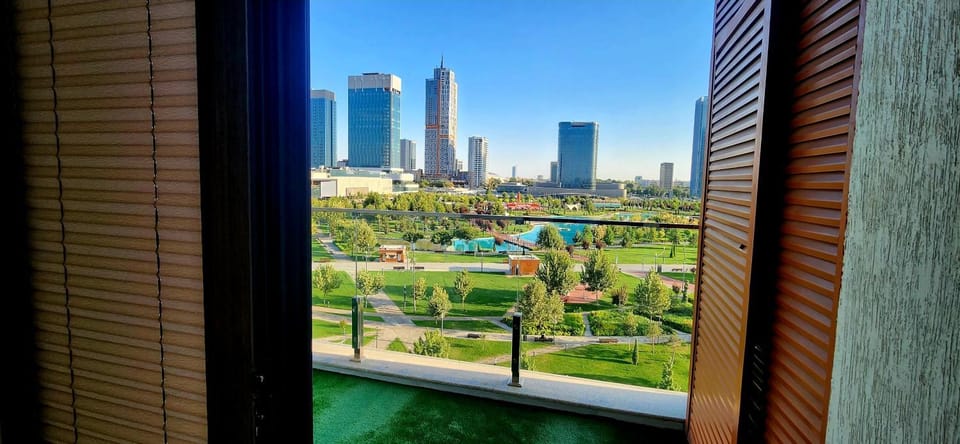 Day, View (from property/room), Balcony/Terrace, City view