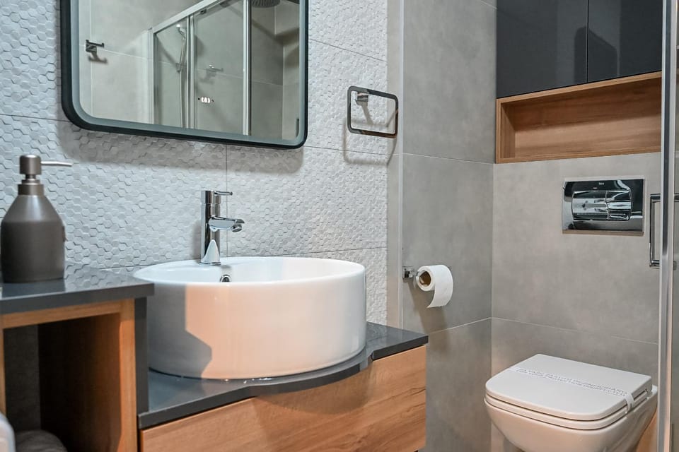 Toilet, Bathroom