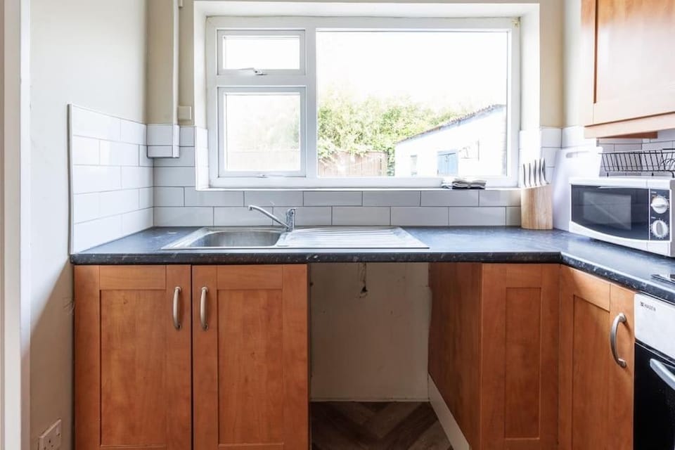 2 Bedroom House in Seaham - Driveway Parking House in England