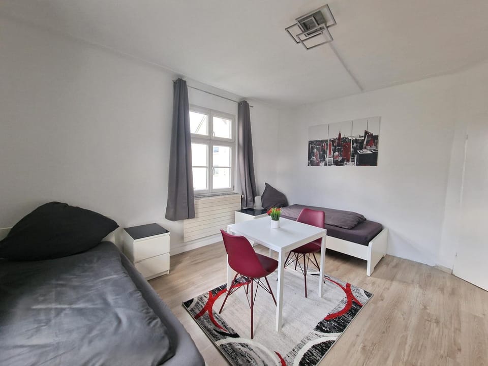 Seating area, Bedroom
