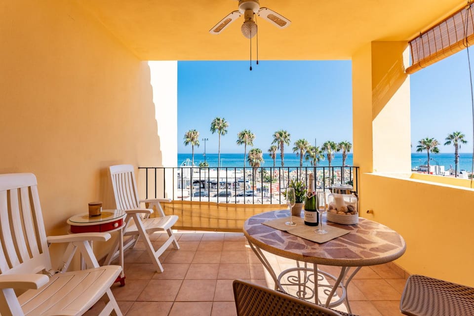 Day, View (from property/room), Balcony/Terrace, Dining area, Beach, Sea view