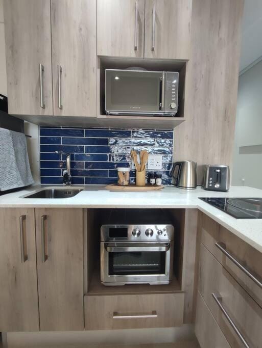 Blue Views Superior at Brookes Hill Suites Apartment in Port Elizabeth