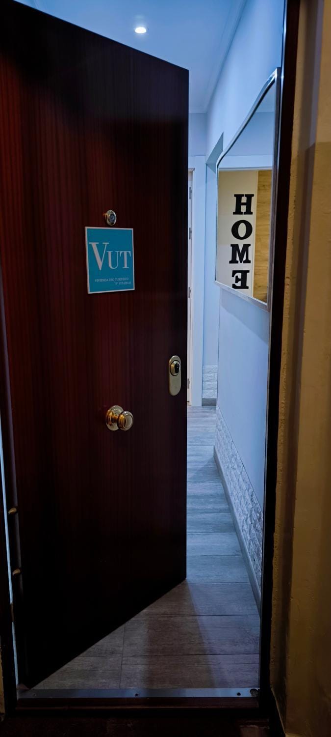 El Piso que buscas recién reformado Los vegas Apartment in Oviedo