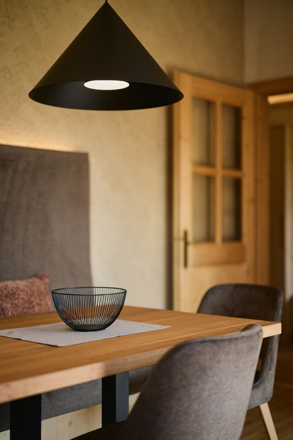 Decorative detail, Dining area