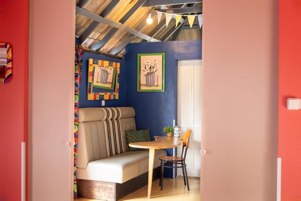 Living room, Seating area, Dining area, Breakfast, Lunch, Dinner