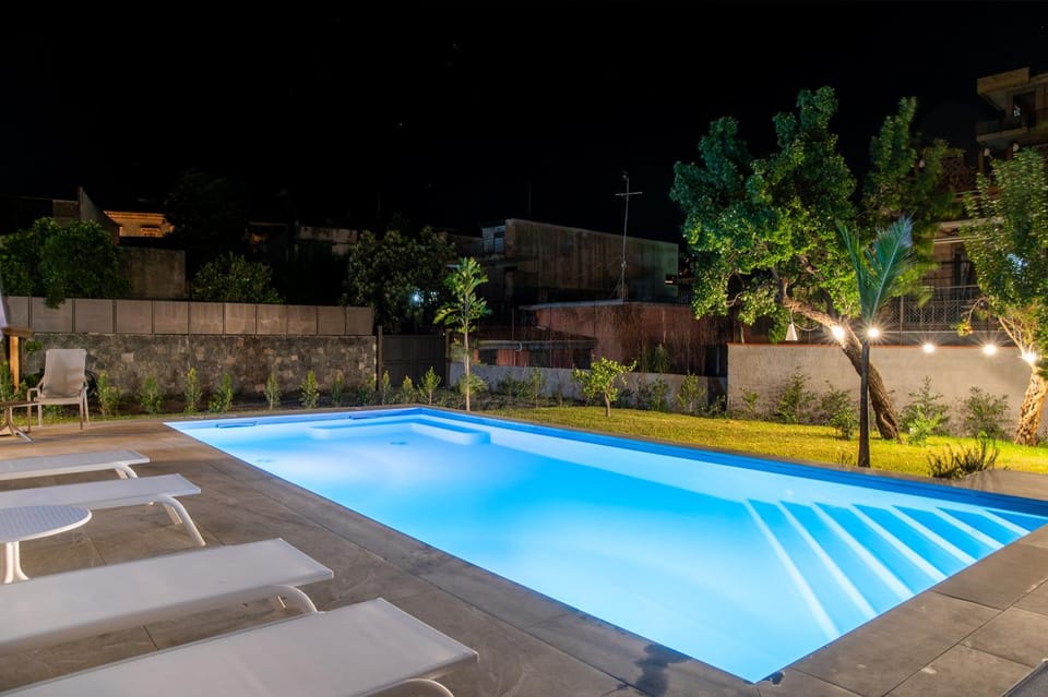 Night, Pool view, Swimming pool, sunbed
