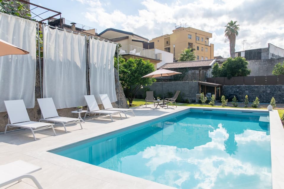 Patio, Day, Balcony/Terrace, Pool view, Swimming pool, sunbed