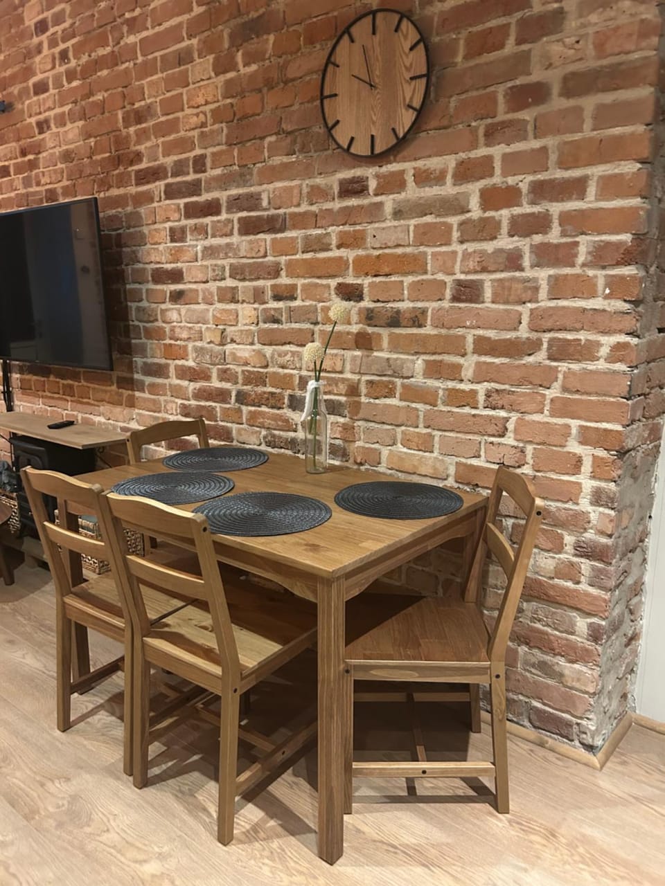 TV and multimedia, Dining area