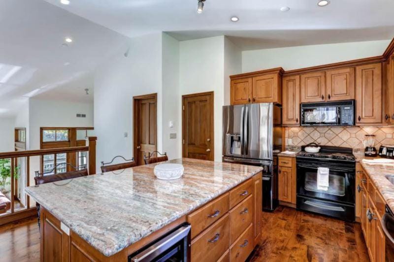 Meadows Townhome N5 by East West Hospitality Apartment in Beaver Creek