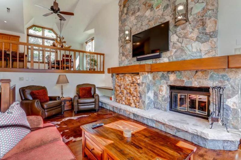 Meadows Townhome N5 by East West Hospitality Apartment in Beaver Creek