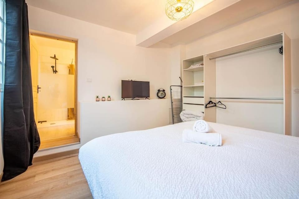 Lumière aux Fèvres Apartment in Bourgogne-Franche-Comté