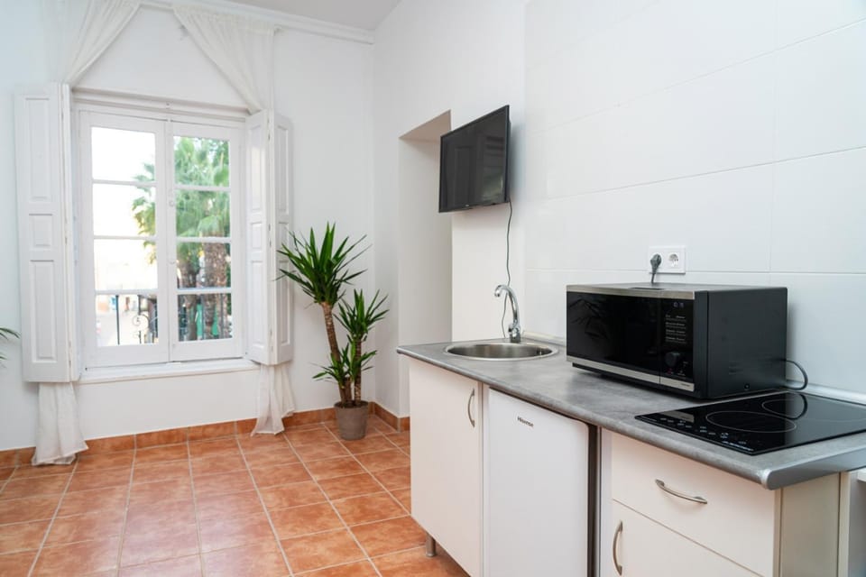 TV and multimedia, stove
