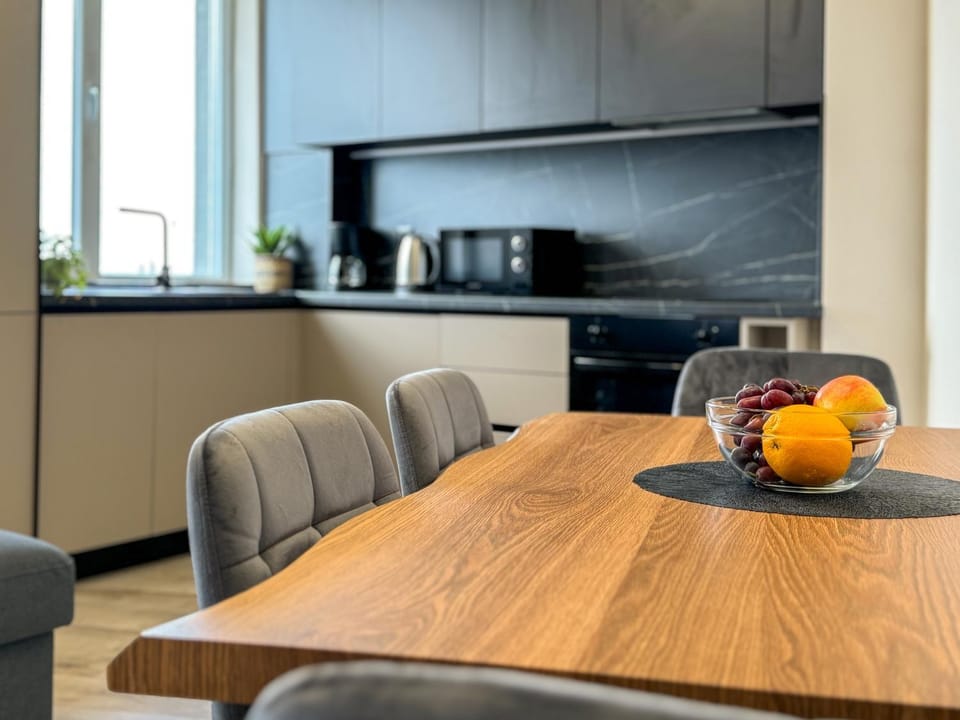 Kitchen or kitchenette, Dining area, minibar, pet friendly, stove