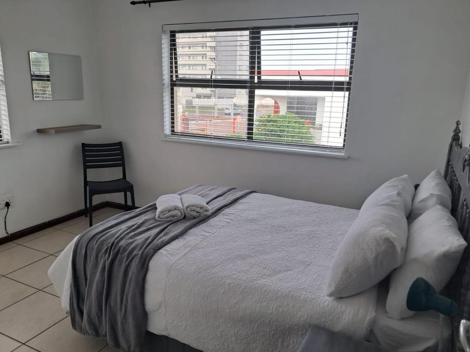 8 Marina Sands beach apartment Apartment in Cape Town
