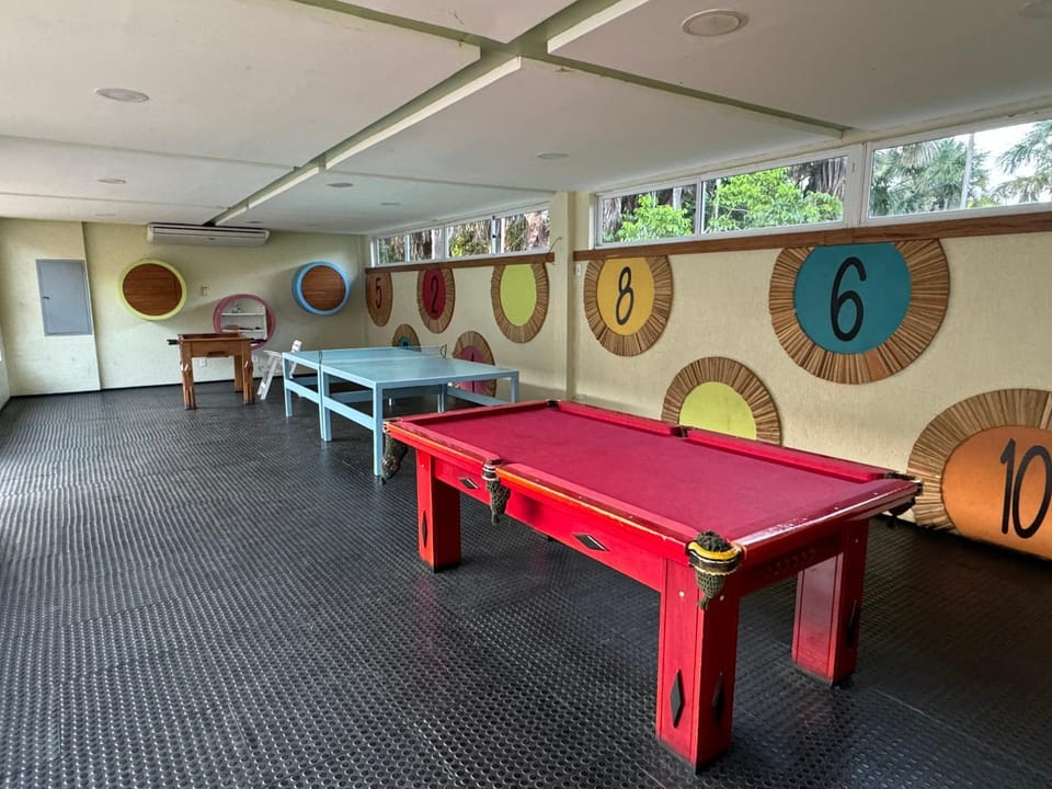 Billiard, Game Room, Table tennis