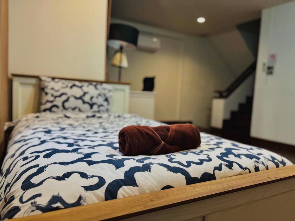 7 Beds Villa Emquartier BtsThonglor Phrom phong Villa in Bangkok