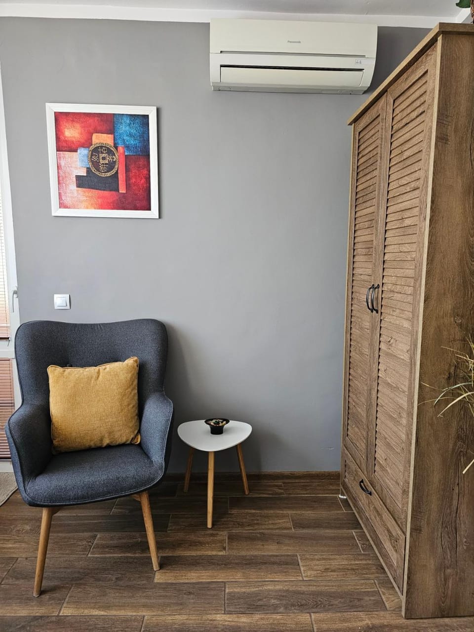 Seating area, wardrobe, air conditioner