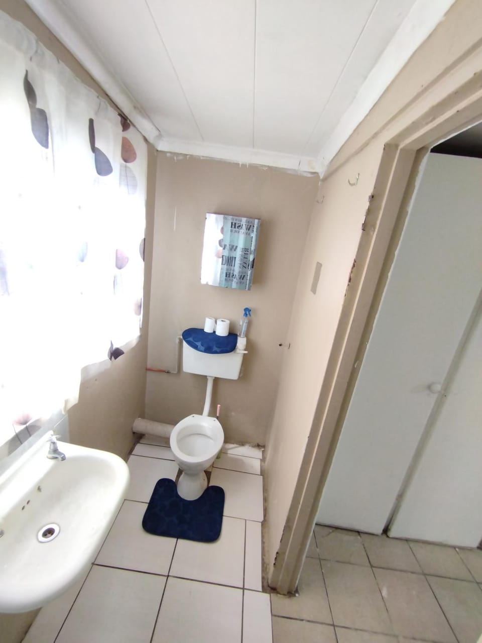 affordable room rustenburg Bed and Breakfast in Gauteng