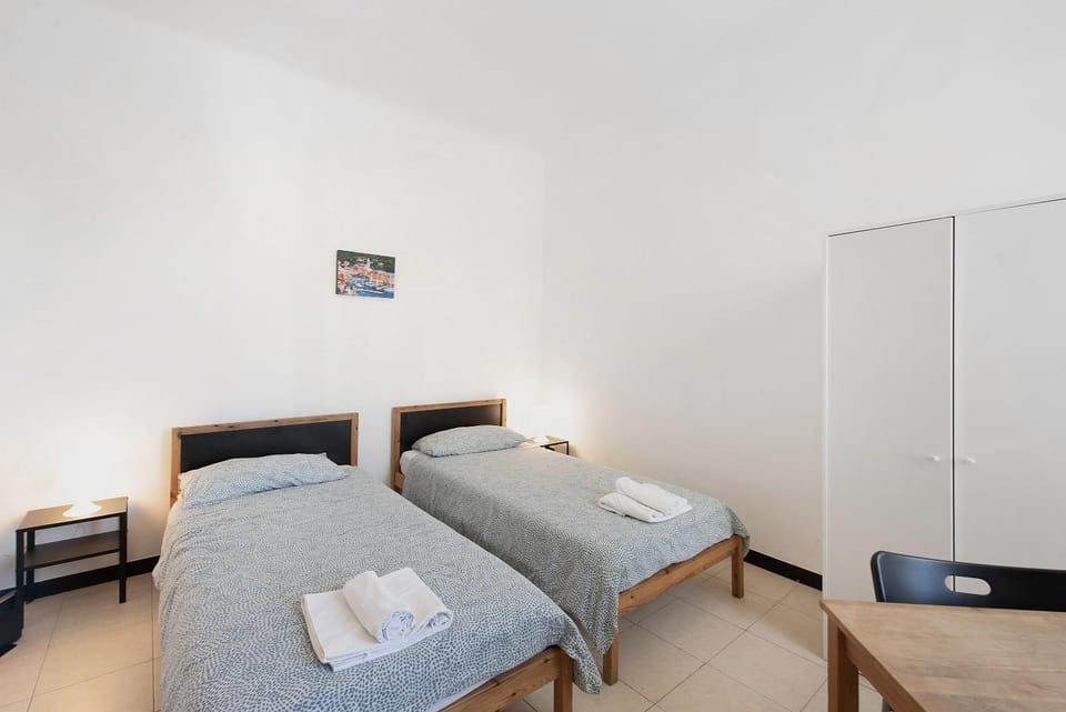 Property building, Living room, Bedroom