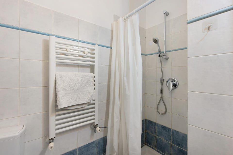 Bathroom, Living room