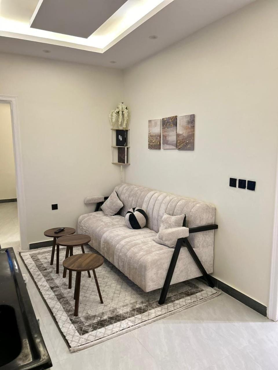 غرفه وصاله راقيه ب حطين Apartment in Riyadh