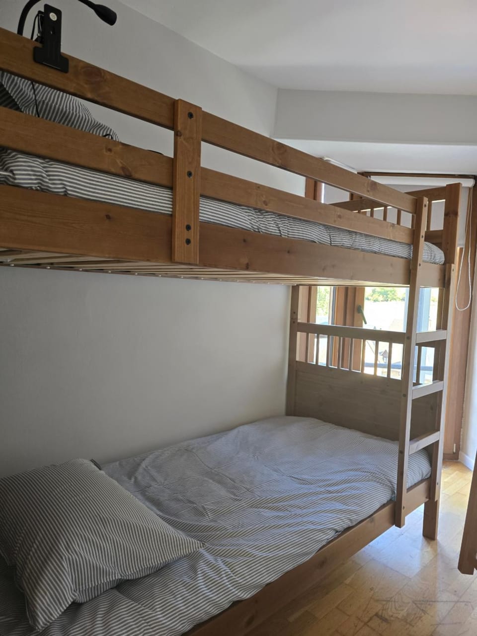 Bed, bunk bed