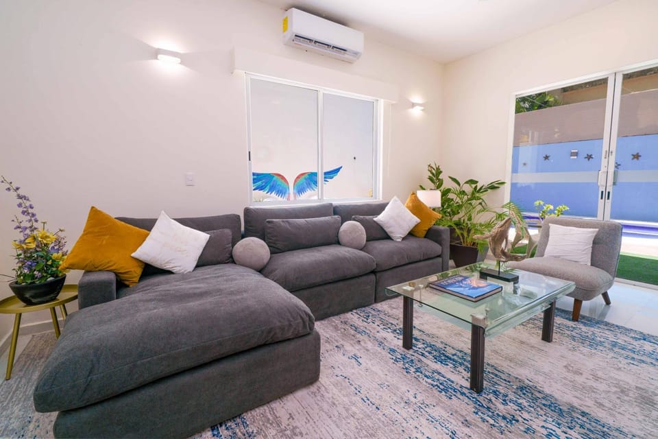 Day, Living room, Photo of the whole room, Seating area