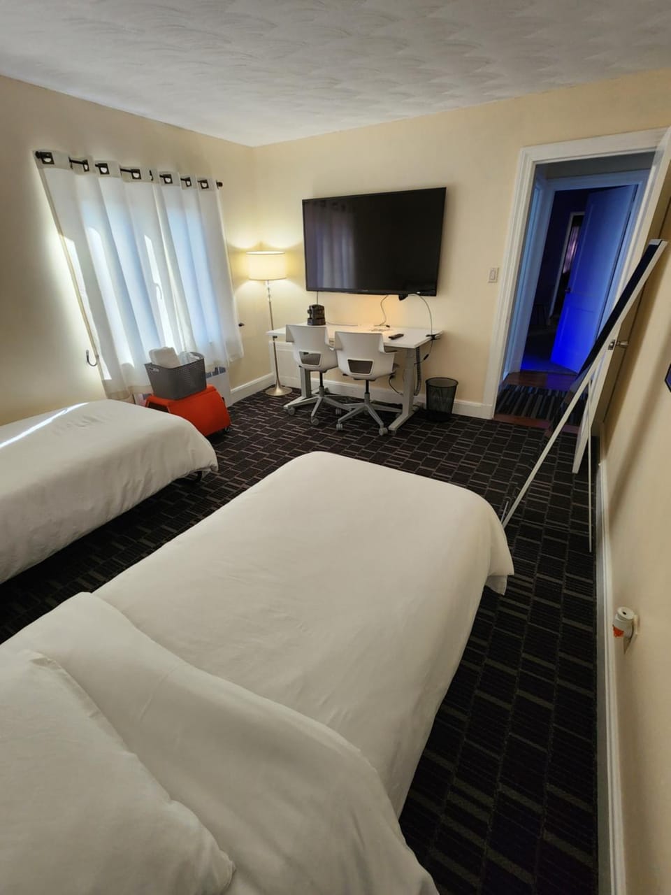Communal lounge/ TV room, Bedroom