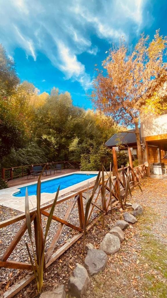 Cabañas Refugio del Arroyo Apartment hotel in San Martín de los Andes