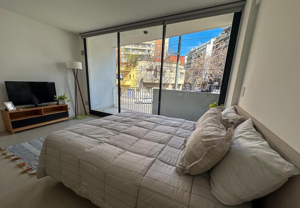 RentUp - Palermo Estudio luminoso con balcon privado y acceso a piscina en terraza hasta 2 huespedes Apartment in Buenos Aires
