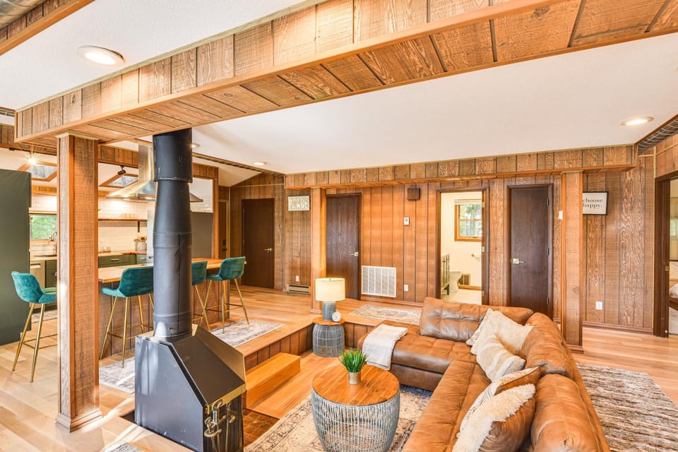 Three Rivers Cottage w/ Private Dock & Fire Pit! House in Michigan