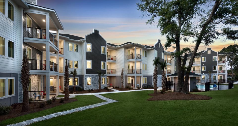 Property building, Night