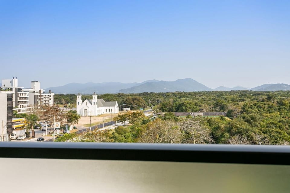 Nearby landmark, Day, Natural landscape, Bird's eye view, View (from property/room), Balcony/Terrace, City view, Mountain view