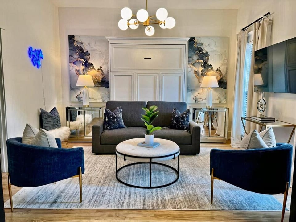 Summer End Sale Prime Location House in East Nashville