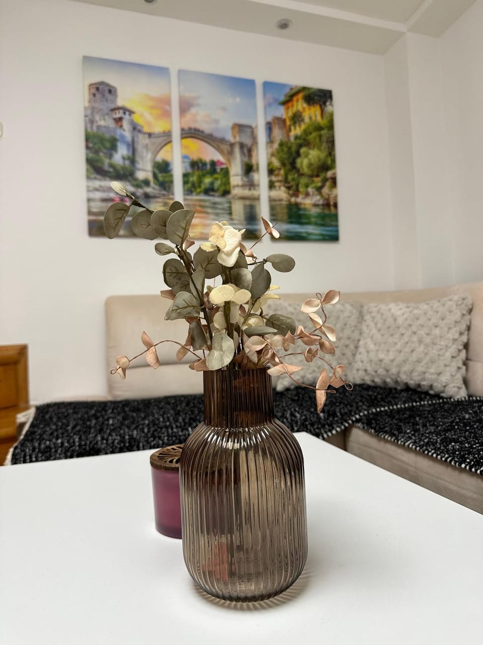 Living room, Decorative detail, Seating area