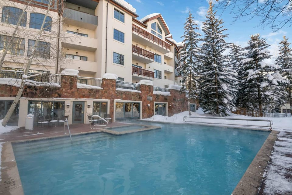 Oxford Court 205 by East West Hospitality Apartment in Beaver Creek