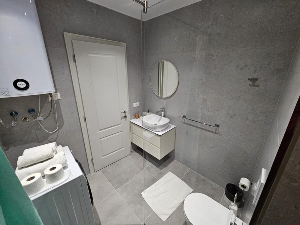 Toilet, Bathroom