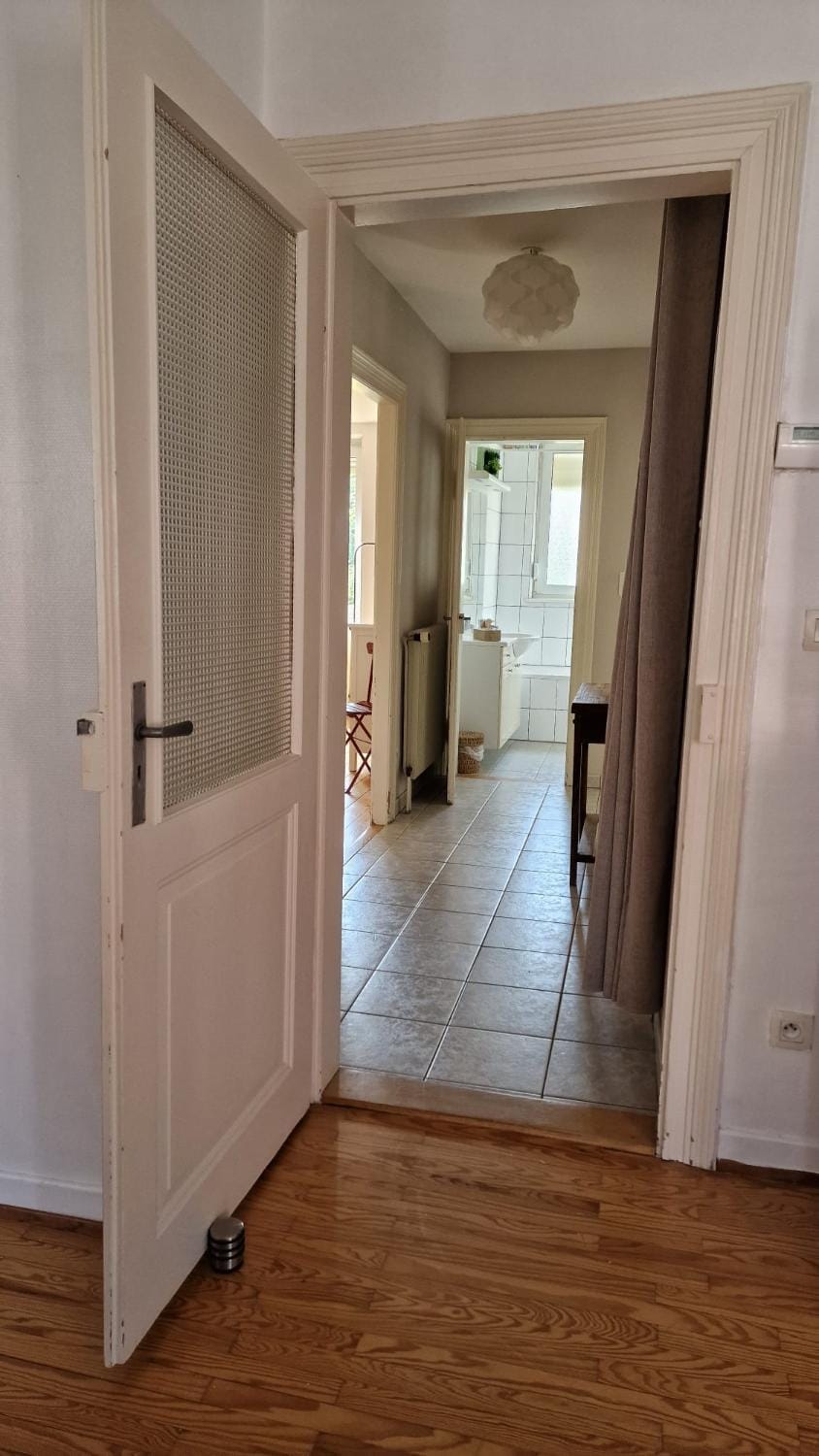 Logement spacieux Strasbourg proche centre-ville Apartment in Strasbourg