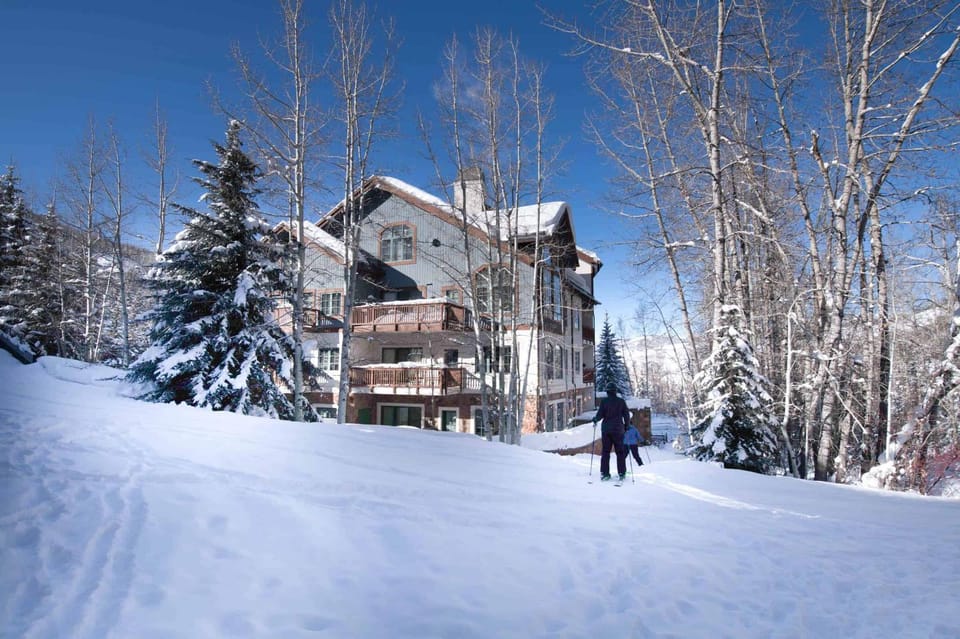 Oxford Court 208 by East West Hospitality Apartment in Beaver Creek