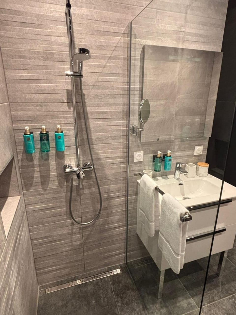 Shower, Bathroom