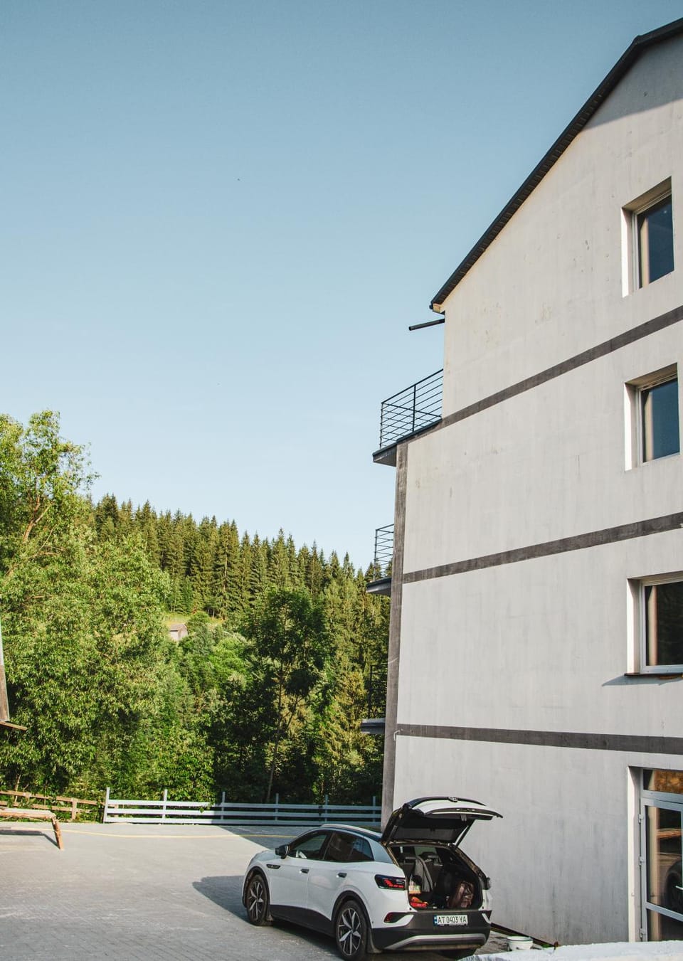 Property building, Facade/entrance, Neighbourhood, Natural landscape