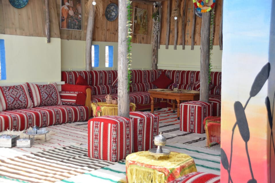 Living room, Seating area, Evening entertainment