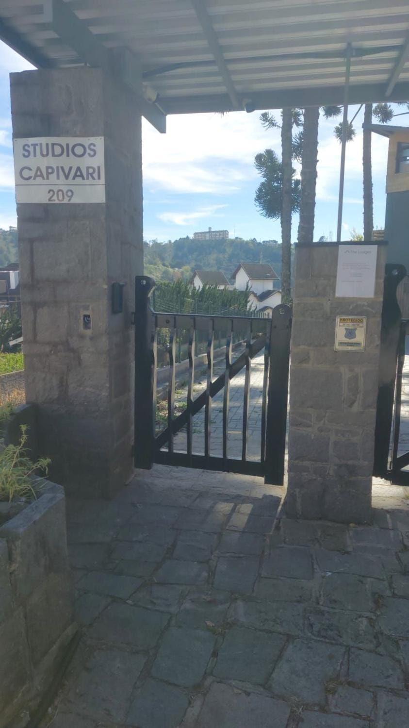 Estudios Capivari by The Lodges Bed and Breakfast in Campos do Jordão