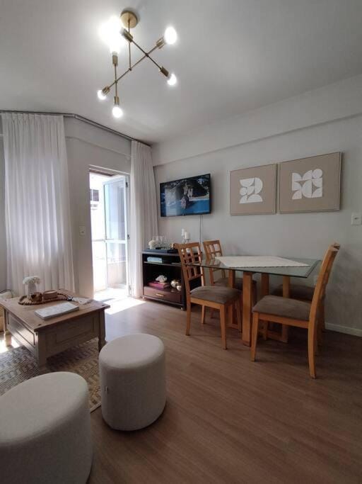 Apartamento encantador quadra mar Apartment in Camboriú