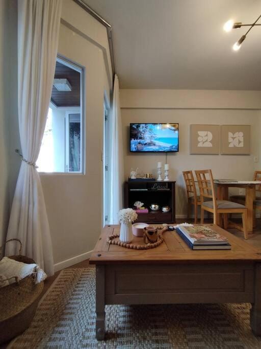 Apartamento encantador quadra mar Apartment in Camboriú
