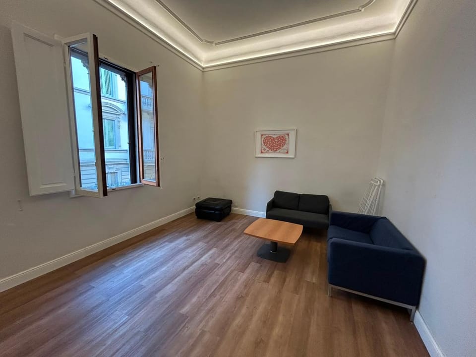 Large & cosy renovated apartment Apartment in Florence