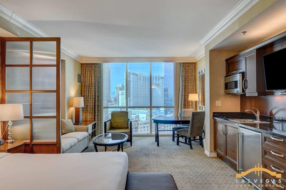MGM Signature-14-619 Strip View Jacuzzi Studio House in Las Vegas Strip