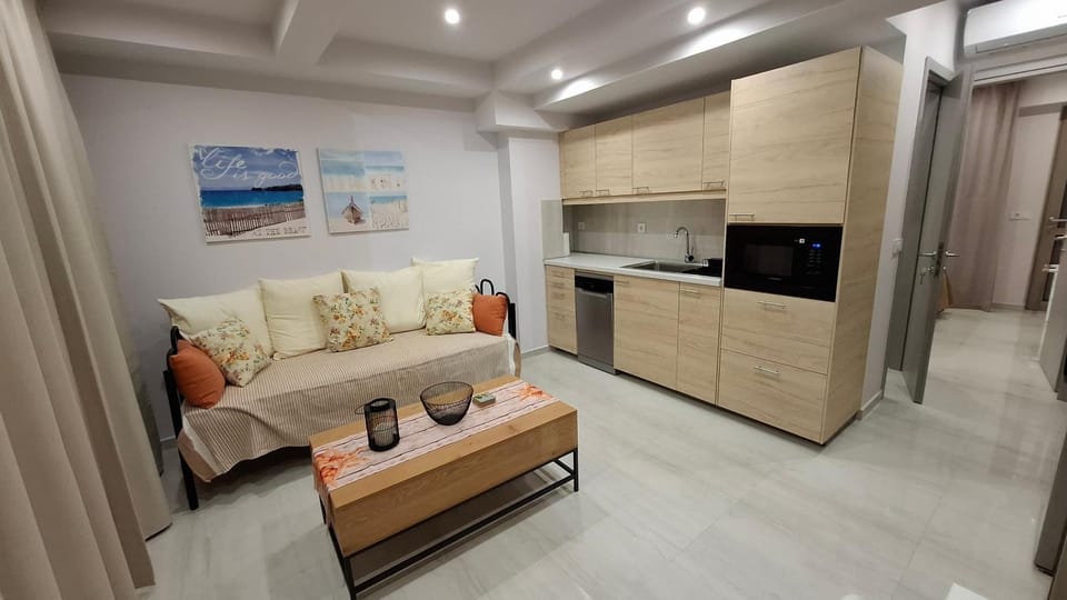 Kitchen or kitchenette, Living room, Seating area